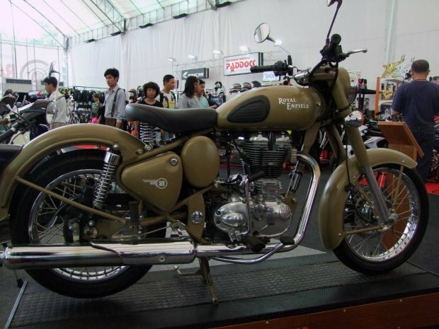 The Royal Enfield Classic 500 EFI as shown at the 2012 Bangkok Motorbike Festival